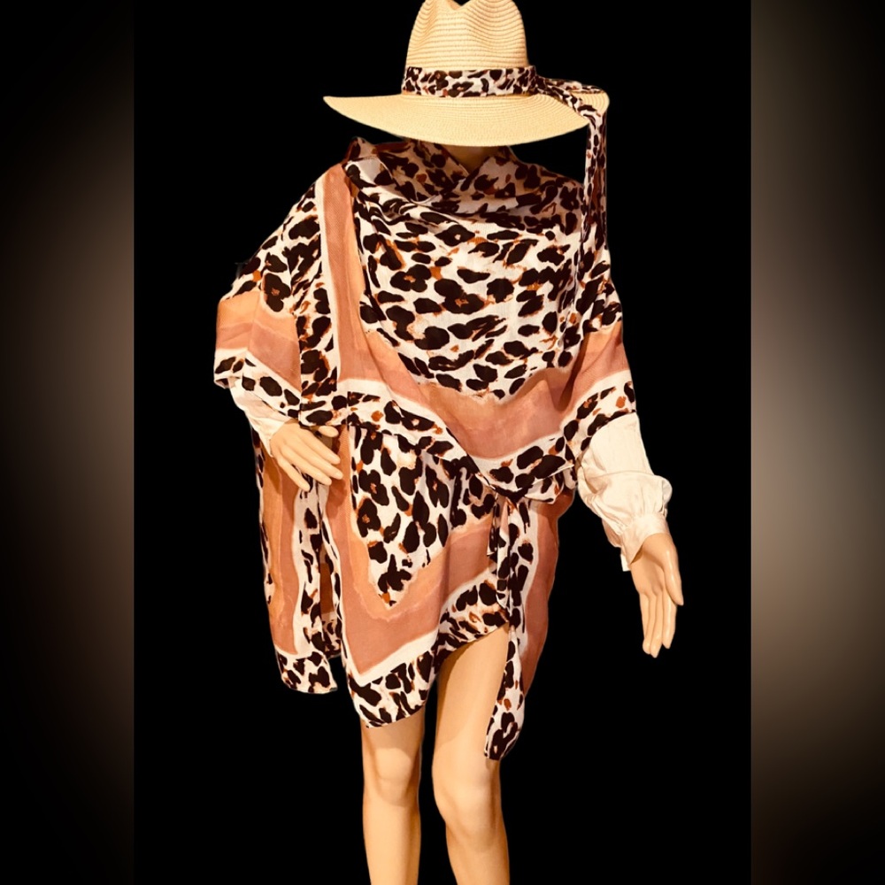 Sexy, breezy straw hat & animal print light beach set  NWOT